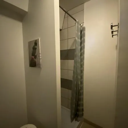 Apartment Moderne T2 Avec Wi-fi En Centre-ville, A Proximite Des Thermes De La Roche-Posay