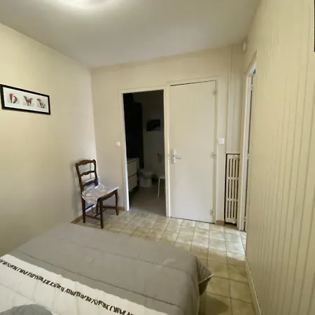 Moderne T2 Avec Wi-fi En Centre-ville, A Proximite Des Thermes De * La Roche-Posay